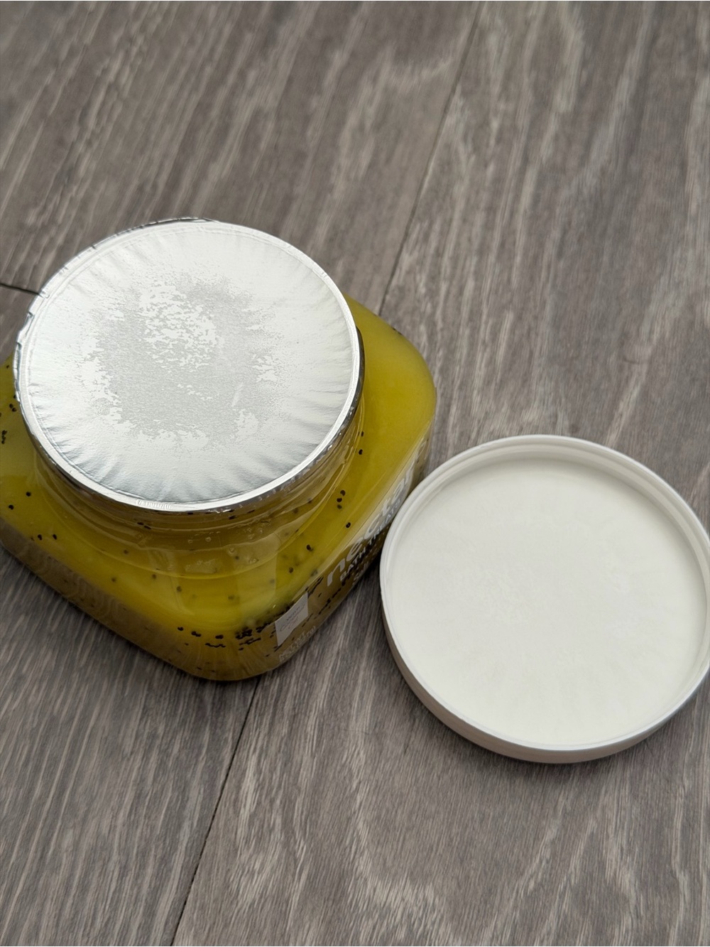 Nectar Citrus Detox Salt Scrub - Picture 3 of 3